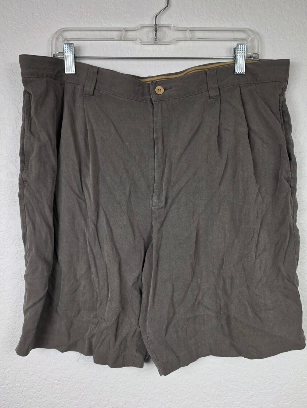 100% Silk Jamaica Jaxx Size 38 Shorts